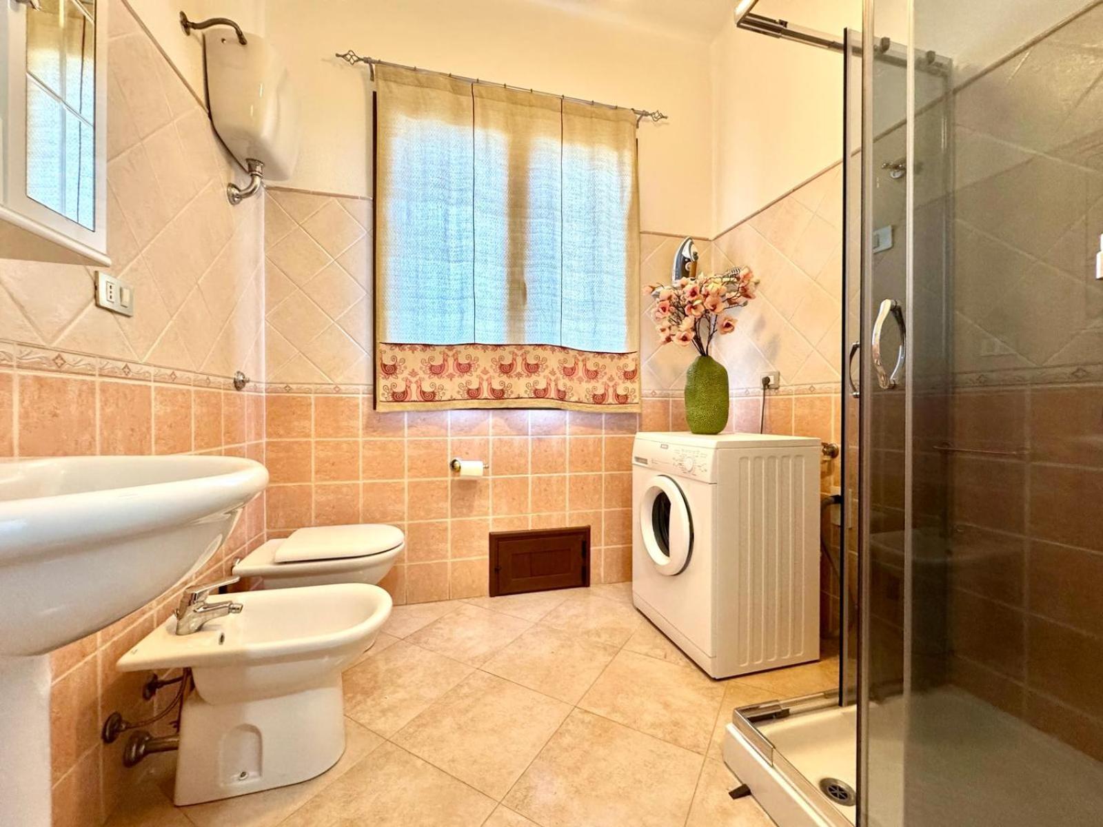 Orchid House Apartment Бари Сардо Екстериор снимка