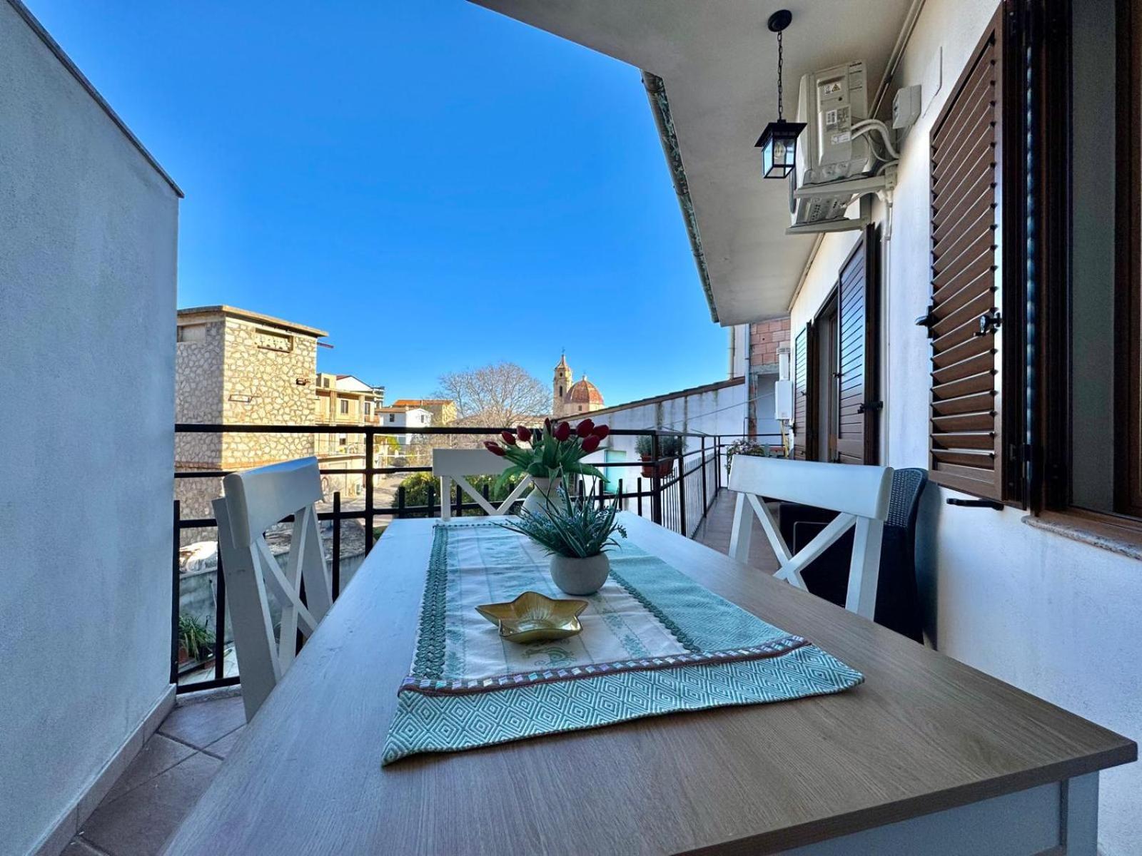 Orchid House Apartment Бари Сардо Екстериор снимка